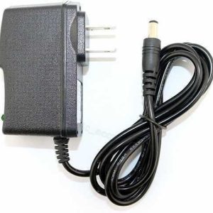 ADAPTADOR PARA CONSOLA 12V 700MA MIYAKO